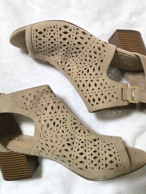 Unisa women's cutout, open toe, zip back sandals.